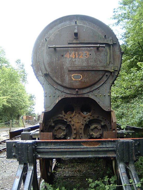 4123 at the top of the signal box siding.